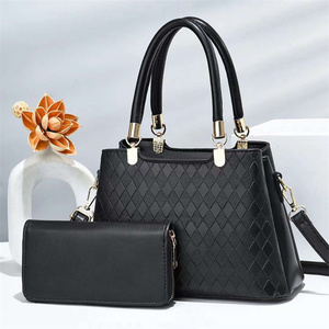 2022 <span class=keywords><strong>tendance</strong></span> en gros luxe dames parti <span class=keywords><strong>sac</strong></span> <span class=keywords><strong>à</strong></span> bandoulière ensemble grande capacité <span class=keywords><strong>pas</strong></span> <span class=keywords><strong>cher</strong></span> sacs <span class=keywords><strong>à</strong></span> <span class=keywords><strong>main</strong></span> de haute qualité - Product Image 5