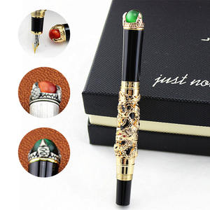 Pluma Estilográfica de Tinta Negra con Diseño de Dragón Dorado y Perla Verde Antigua, con Estuche de Regalo - Product Image 2