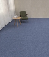 Moquette en polypropylène bouclé OEM/ODM résistante à l'usure, en rouleau complet, pour hôtels, bureaux et décoration de chantiers