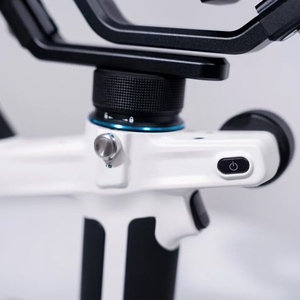 Estabilizador de Gimbal de 3 Ejes <span class=keywords><strong>Feiyu</strong></span> <span class=keywords><strong>Tech</strong></span> SCORP Mini <span class=keywords><strong>2</strong></span> Universal para Teléfono y Cámara de Acción, Compatible con Cámaras DSLR - Product Image 2