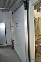 Portes de chambre froide de haute qualité, résistantes à la corrosion, à l'humidité et durables, adaptées aux entrepôts