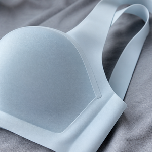 Ensemble de lingerie d'été en modal bleu glace pour femme, soutien-gorge rafraîchissant en soie glacée bleu glace et culotte en modal antibactérienne, sans armatures, maintien doux - Product Image 5