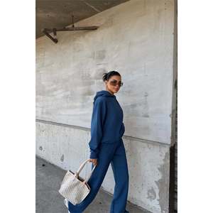 Survêtements de l'équipe Blue Agostina - Product Image 2