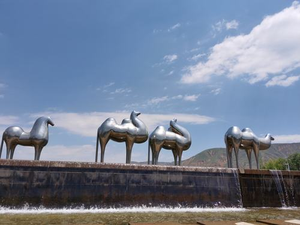 <strong>Camel</strong> Stainless Steel Sculpture - Product Image 6