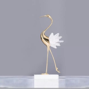 Artículo de Decoración para el Hogar Hecho a Mano de Estilo Europeo, Flamenco de Cola de Mármol y Cobre, Artesanía de Lujo para el Hogar - Product Image 4