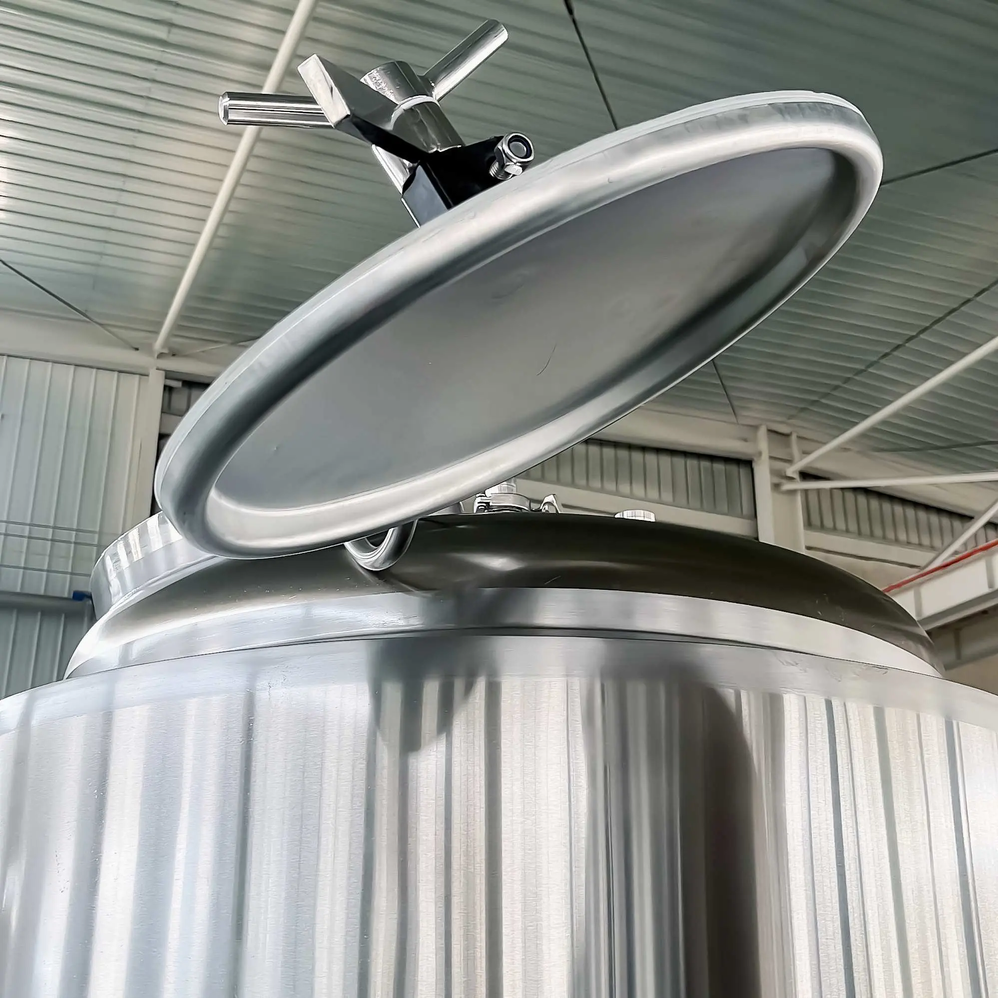 ファクトリーアウトレット200L300Lステンレスタンクコニカル発酵槽クラフトビール醸造機ビール醸造発酵装置システム