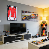 Nouvelle conception, cadre de présentation premium pour combinaison de course F1, boîtier mural verrouillable, vitrine noire en bois, pour fleurs, animaux, sport automobile