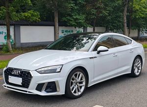 <span class=keywords><strong>Audi</strong></span> <span class=keywords><strong>A5</strong></span> 2021 Importado, <span class=keywords><strong>A5</strong></span> <span class=keywords><strong>Sportback</strong></span> <span class=keywords><strong>40</strong></span> <span class=keywords><strong>TFSI</strong></span> Euro VI, Volante a la Izquierda, Cuero, R18, Edición Dinámica de Moda - Product Image 2