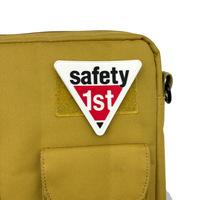 Badge personnalisable en PVC 3D en caoutchouc avec logo Safety 1st, prêt à être expédié, idéal pour vestes ou sacs à dos