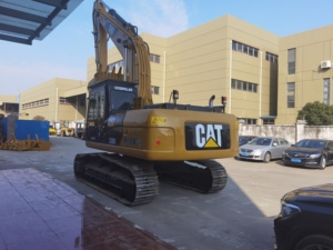 รถขุดไฮดรอลิกตีนตะขาบ Caterpillar CAT 320D2 มือสอง สภาพดี ทนทานต่อการสึกหรอ คุณภาพเยี่ยม ราคาแข่งขัน มีสินค้าพร้อมขาย - Product Image 4