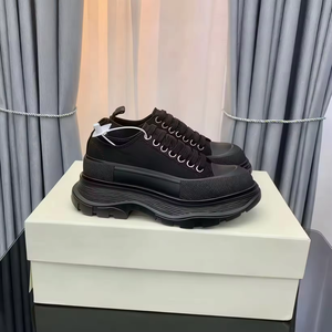 Chaussures de basketball de luxe de marque d'origine, montantes, à semelle épaisse, en cuir véritable, souples, à lacets fermés, antidérapantes - Product Image 1