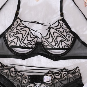 HXZ4588A Schwarz <span class=keywords><strong>3</strong></span> Stück Schwarz Damen Dessous Mode Sexy Unterwäsche Push up Durchsichtiger BH Höschen set High-End Stickerei Dessous - Product Image 5