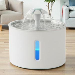 Fontaine à eau automatique pour chat en acier inoxydable moderne, étanche, 2,4 L, écologique, système de filtration triple pour petits animaux - Product Image 1