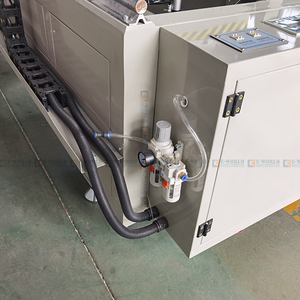 Máquina de Soldadura Automática de Doble Cabezal para UPVC sin Costuras |   Equipo de Soldadura de Marcos de Ventanas de PVC para Línea de Producción de Puertas y Ventanas - Product Image 6