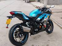 Moto sportive Ninja 250cc à deux roues, moteur EFI refroidi par liquide, clignotants LED, maniabilité stable, moto de course avec équipement complet