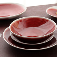Assiette Ronde Creuse/Profonde en Porcelaine à Glaçure Changeante Cuite au Four, Vente en Gros Usine, Assiette de Dîner Rouge en Céramique de Luxe, Unique