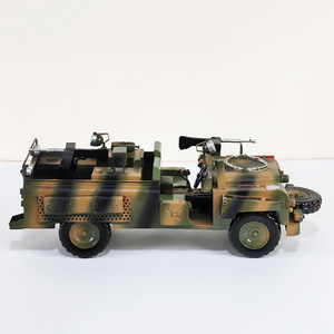 Modelo de Jeep Todoterreno Táctico <span class=keywords><strong>Land</strong></span> Rover de la Segunda Guerra Mundial, Coche de Hierro Hecho a Mano, Vitrina Vintage Coleccionable para Vinos, Decoración Navideña - Product Image 3
