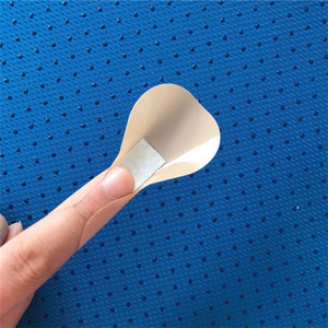 Los fabricantes de bandas adhesivas personalizan las bandas adhesivas para las yemas de los dedos y los nudillos de formas irregulares, y bandas adhesivas en forma de mariposa para - Product Image 1