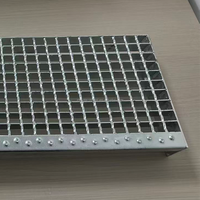 Marchepieds en acier au carbone galvanisé à chaud, anti-corrosion, à dents, antidérapants, pour escaliers industriels extérieurs