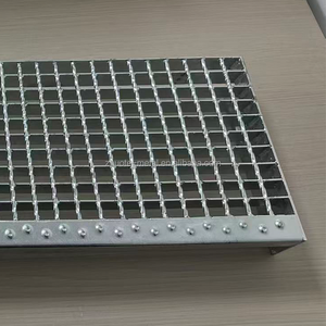 Marchepieds en acier au carbone galvanisé à chaud, anti-corrosion, à dents, antidérapants, pour escaliers industriels extérieurs - Product Image 2