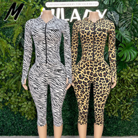Setelan Dua Potong Motif Hewan Wanita Milady, Hoodie dengan Ritsleting Penuh dan Manset Lubang Ibu Jari, Jaket Celana Capri, Setelan Fashion Streetwear