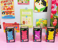 Bonbons gélifiés en forme d'ours en boîte, bonbons maltés, jouet réaliste anti-stress, jouet à presser célèbre sur Internet pour garçons