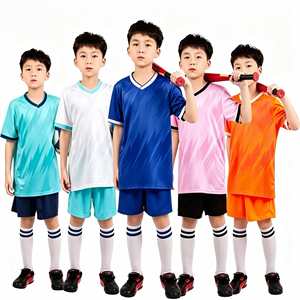 Kaos Sepak Bola Bahan Cepat Kering dan Bernapas, Seragam Sepak Bola Bolak-Balik dengan Cetak Nomor Tim, Model Set - Product Image 1
