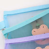 Étui à crayons en nylon transparent personnalisé Kawaii avec logo mignon, motif d'ours d'anime prêt pour l'école, sac à crayons