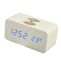 Houten Digitale Led Wekker Met Draadloze Telefoon Opladen Tafel Klok Relatiegeschenk Logo Custom New Design Desktop Klok