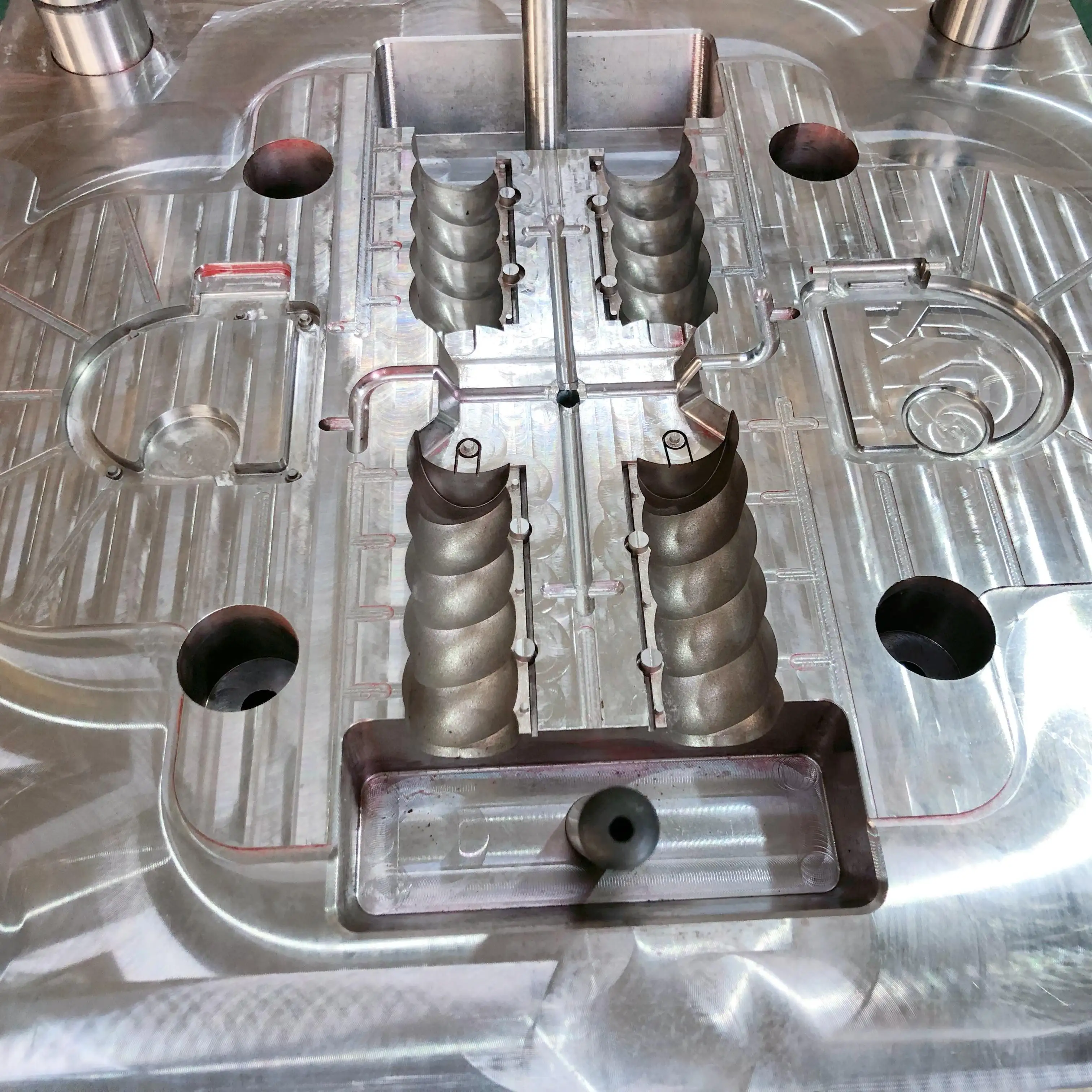 Oem custom service abs pp plastic injection toy mould children toy mold plastic injection