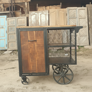Chariot de cuisine industriel avec plateau en bois et cadre en fer Chariot de service à roulettes rustique vintage avec bar fait main pour chambre à coucher - Product Image 1