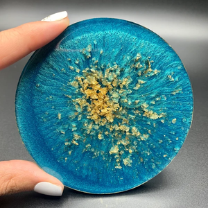 แผ่นรองแก้วเรซิ่นทรงกลมคุณภาพสูง ทนทาน ดีไซน์ทันสมัย ทำด้วยมือ เหมาะสำหรับใช้ในบ้าน โรงแรม ร้านอาหาร พร้อมแพ็คเกจแบบกำหนดเองได้ - Product Image 1