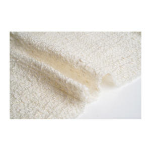 Tela Tweed de Primera Calidad Hecha en Corea, Tejido Texturizado Color Marfil con Detalles de Algodón y Escamas, Textil Tejido Personalizado OEM y ODM - Product Image 5