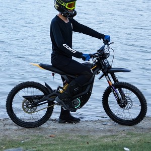 จักรยานไฟฟ้า 79 Bike Dirt Cheap Wholesale รุ่น 79Bike Pro Falcon-Pro 72V 35AH กำลังไฟ 8.5kw ความเร็วสูงสุด 85 กม./ชม. แรงบิดสูง (610 นิวตันเมตร) ให้การเร่งความเร็วที่ทรงพลัง - Product Image 2