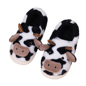Pantuflas de Algodón con Diseño de Vaca de Dibujos Animados, Lindas y de Alta Calidad, para Hombres y Mujeres, Antideslizantes, Cálidas y de Felpa, para Interiores y Exteriores, para la Temporada de Otoño - Product Image 1