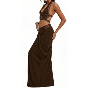 Ensemble de soirée 2 pièces marron pour femme : haut dos nu et jupe longue froncée à paillettes – Tendance - Product Image 4