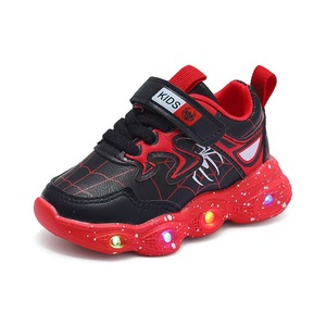 Chaussures de sport décontractées pour enfants, haute qualité, maille respirante, lumière LED, style basketball, pour activités de plein air - Product Image 5