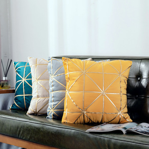 Fundas <span class=keywords><strong>de</strong></span> almohada <span class=keywords><strong>de</strong></span> terciopelo suave para el hogar, cubiertas <span class=keywords><strong>de</strong></span> cojín lumbar <span class=keywords><strong>de</strong></span> estilo europeo con costuras <span class=keywords><strong>de</strong></span> PU doradas, novedad <span class=keywords><strong>de</strong></span> <span class=keywords><strong>2022</strong></span> - Product Image 5
