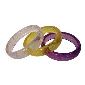 กำไลเรซิ่นทำมือสีสันสดใส เครื่องประดับแฟชั่นสำหรับผู้หญิงและเด็กผู้หญิง คอลเลคชั่นบูติกและของขวัญ - Product Image 1