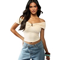 Nouveau haut court à épaules dénudées pour femme, tendance, avec boucle métallique, t-shirt ajusté
