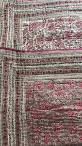 Indian Manufacturer Design Cotton Block Print <b>Quilted</b> Luxury Oversized <b>Throw</b> Blanket Soft Bed Coverlet Cotton Fabric Dressmaking - Product Image 4