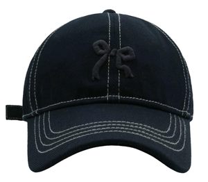 Gorra de béisbol de algodón a cuadros para mujer, con lazo 3D bordado, correa trasera ajustable, efecto adelgazante facial, ideal para uso diario, viajes y actividades al aire libre. - Product Image 4
