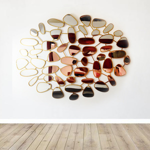Espejo Decorativo de Pared de Metal Creativo, Acero Inoxidable, Electrochapado en Titanio Dorado, Forma Irregular, 900x1200mm, Hecho a Mano para el Hogar - Product Image 4