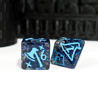 7 pièces/ensemble matériel de résine petit ensemble de dés de magicien de motif mignon avec coin rond pour les jeux de donjons et de dragons