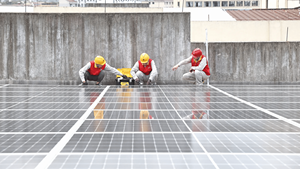 Limpiador de Paneles Fotovoltaicos de Grado Industrial <span class=keywords><strong>RE</strong></span>-YINCAI, 99% de Pureza, Elimina Manchas sin Esfuerzo, Fácil de Usar, No Corrosivo, Sin Residuos - Product Image 2