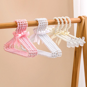 <span class=keywords><strong>Cintre</strong></span> européen en forme d'arc de perle <span class=keywords><strong>pour</strong></span> enfants et animaux de compagnie Porte-vêtements en plastique <span class=keywords><strong>pour</strong></span> vêtements de fée <span class=keywords><strong>pour</strong></span> le salon - Product Image 4