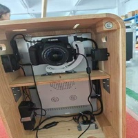 Photomaton en bois double face personnalisable avec emballage en caisse d'aviation et livraison rapide.