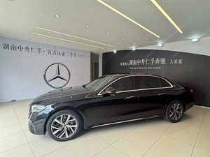 Modèle 2025 <span class=keywords><strong>Mercedes</strong></span>-Benz <span class=keywords><strong>E300</strong></span> L Luxe, Essence + Hybride Léger 48V, Couleur Noire, Voiture d'Occasion en Stock - Product Image 1