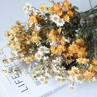 Bunga aster simulasi Chamomile Multi kepala, hiasan rumah bunga krisan untuk dekorasi rumah musim gugur