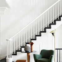 Kit de balustrade métallique moderne pour intérieur, main courante en aluminium à lattes verticales fines sur mesure pour projet d'escalier